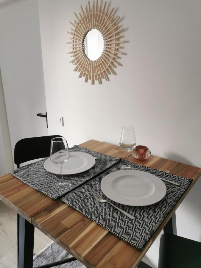 Studio Cosy Et Renove A 2 Pas Gare Reims Centre - Rue Lägenhet Exteriör bild